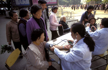 Government health check in Haizhu Square.