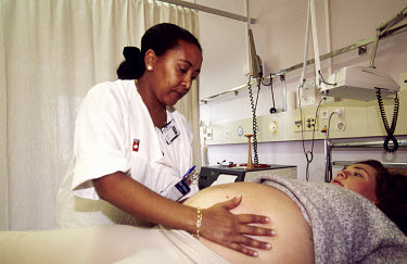 Sara, a Somali migrant, works as a midwife in one of the major hospitals in Oslo.