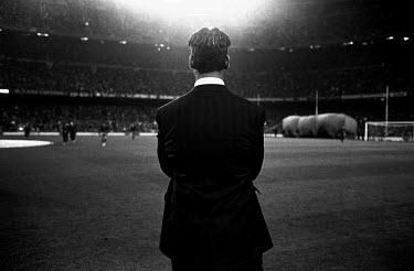 FC Barcelona coach Frank Rijkaard at the side of the Camp Nou pitch before the football match against Real Madrid, 'El Clasico'.