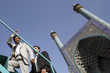 President Mahmoud Ahmadinejad steps up to the podium in front of the Naqshe Jahan Mosque in the central Iranian city of Isfahan (Esfahan).