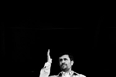 Iranian President, Mahmoud Ahmadinejad  before his speech for his advocates on a provincial visit.