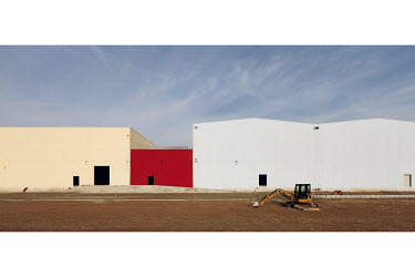 A logistics warehouse being constructed in Interporto, Castagnolo Minore.