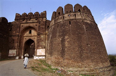 Gateway of the Rohtas Fort near Dina in Pakistan. This enormous fortification, its outer wall are three miles in circumference, was built by Sher Shah Suri as his main base to protect the Grand Trunk...