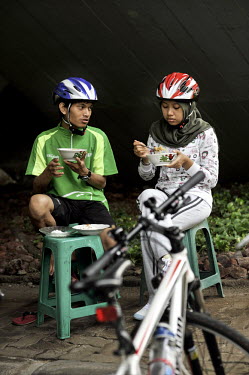 A chance to take in the noodles...the new Jakarta Governor, Joko Widodo, has declared the main thoroughfare to be a car and motorbike free zone on Sunday mornings. This has proven a popular move with...