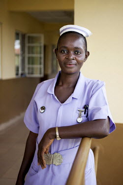 Sia Sandi, a student midwife from The School of Midwifery in Masuba, during a placement at the Makeni Regional Hospital. Her training is being funded by H4+ (made up of UNAIDS, UNFPA, UNICEF, UN Women...