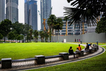 Joggers warming up/down in KLCC park. Boleh means Can! in Malaysia Boleh is a commonly used phrase. By 2020, Malaysia aspires for its premier city the label of 'world class city'. To achieve this stat...