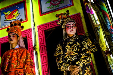 Chinese Opera performers in Chinatown.  Since Chinese migrants began arriving in Bangkok there have been Chinese Opera Perfomances outside Chinese Buddhist Temples. In recent times, since the arrival...