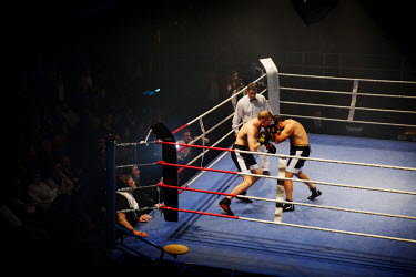 Middleweight World champion in chessboxing Sven Rooch and Iepe