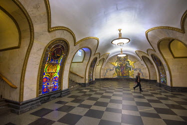 A stained glass panel, one of 32 at Novoslobodskaya Metro Station, which was designed by Pavel Korin. His mosiac 'Peace Throughout the World' is on the far wall.