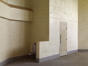 A basketball court in Dekalb County Jail, which was built in 1995, and with around 3,000 inmates is the biggest jail in Georgia.