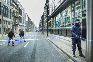 20160322 Terroristische aanslag in metrostel in Metro Maalbeek, europese wijk in hart van hoofdstad Brussel. Alle wegen rondom worden afgezet. Lockdown Brussel.