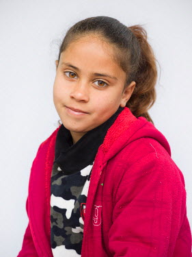 Layla, 7 years old, born in Syria, school pupil.I don't remember Syria or the journey here. I live with my parents and my siblings. Our house is very beautiful. We have three caravans. We have pigeons...