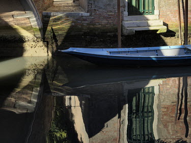 A gondola on a camal in sestiere (district) Santa Croce.