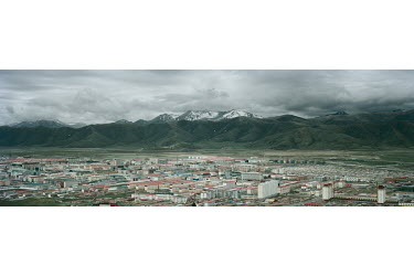 The Tibetan plateau covers all of the Tibet Autonomous Region, much of Qinghai province, and parts of Sichuan province, stretching for 965,000 square miles.Â�The resettlement of a once nomadic people...