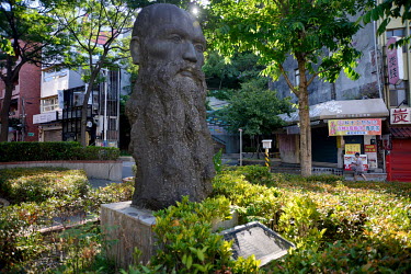 A huge bust of Canadian missionary George Leslie Mackay, who set up a clinic and churches in Dansui over 100 years ago and is still venerated there today.