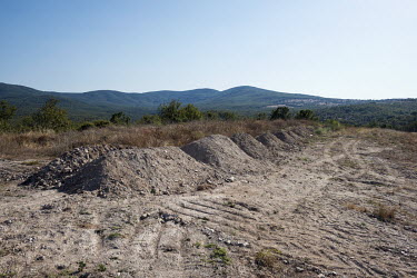 A mass grave containing more than 300 bodies of anonymous Muslim migrants who drowned while trying to cross the Evros border river between Turkey and Greece. The mufti of Sidiro, a Turkish village in...