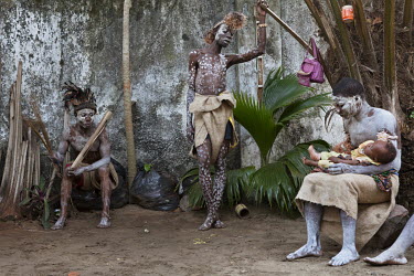 In Mongafula neighbourhood, pygmies from Bikoro (Équateur Province) maintain their traditions in order that the younger generation does not forget their roots and to make sure that their ancestors co...