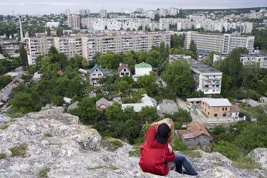 A couple embrace at the top of the Neopolis. (Prior to the 2014 Russian occupation)