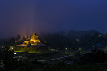 The Htukkanthein Temple at dawn.
