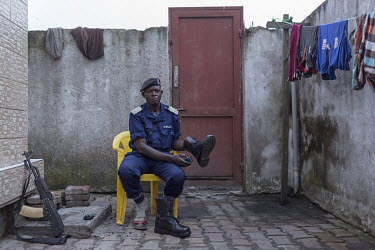 Richard Kindolo, works as a policeman. In 2012, he was one of the first policemen in his province to be paid directly by cash delivered by bank agents. He soon recognised the advantage of the new syst...