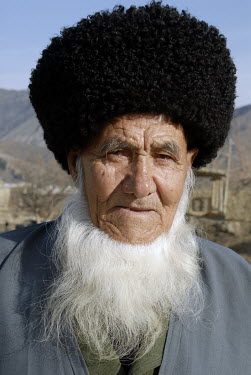 An elderly Turkmen.