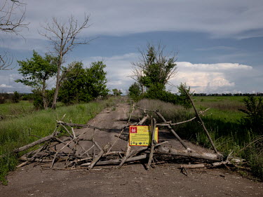 A road block at the frontline between Ukrainian government forces and the positions of Russian-backed separatists.