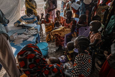 Immunisation being carried out in a mobile Medecins sans Frontieres (MSF) clinic. Hundreds of thousands of people have been displaced by flooding which is occurring for the third year in a row, depriv...