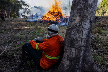 Non governmental organisation SOS Pantanal trains firefighters from Fazenda Jofre Velho, near the Transpantaneira road. This project promotes prevention of and rapid response to forest fires in the Pa...