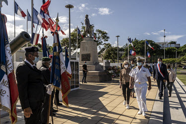 Patrice Faure, (white uniform) High Commissioner to the Republic of France in New Caledonia, presides over a ceremony to commemorate the dead in the Algerian war.