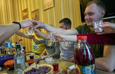 IDPs from Severodonetsk and Lysychansk eat a feast and make toast to peace and the victory of Ukraine.