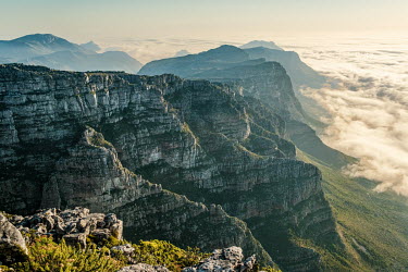A view along the 12 Apostles mountain range from the top of Table Mountain.