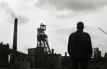 A Soviet-era star atop the winding gear of a coal mine in Donetsk in the Donbass, the industrial heartland of Ukraine. The industrial structure of the Soviet Union was very integrated and spread acros...