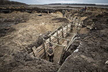 Territorial Defence Forces building defensive fortifications east of Ternopil.