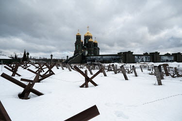 A military park near the cathedral of the Russian Armed Forces.
